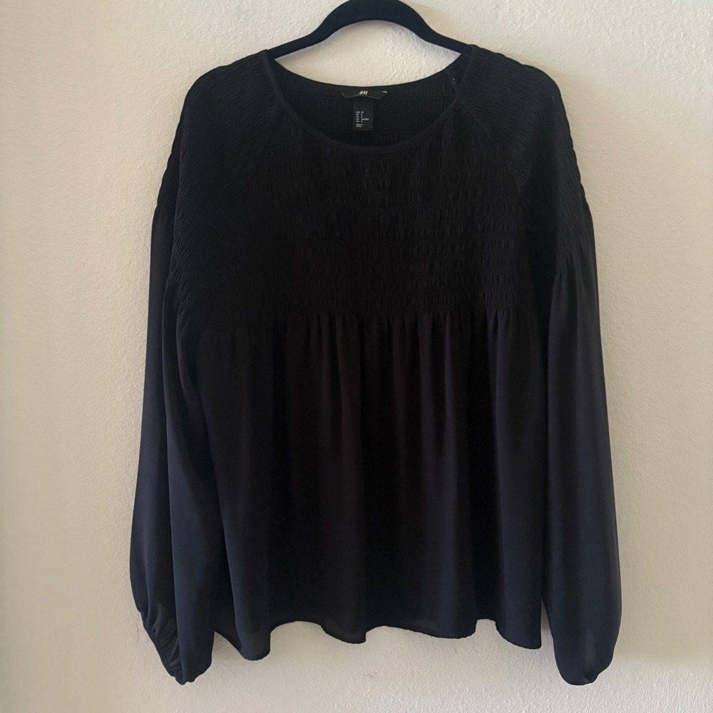 H&M Black Smocked Babydoll Balloon Sleeve Blouse Top Size - See measurements.